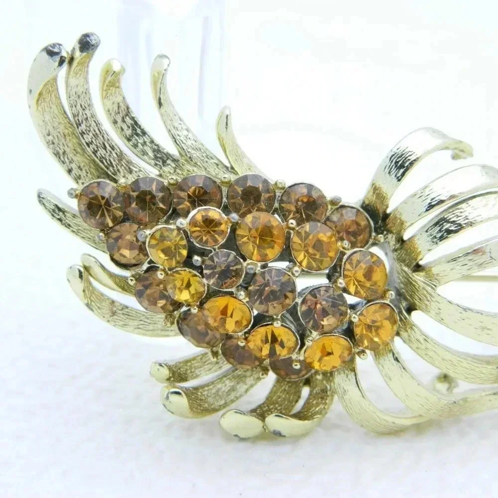 1950s Gold Tone PEGASUS CORO Topaz Rhinestone Pin